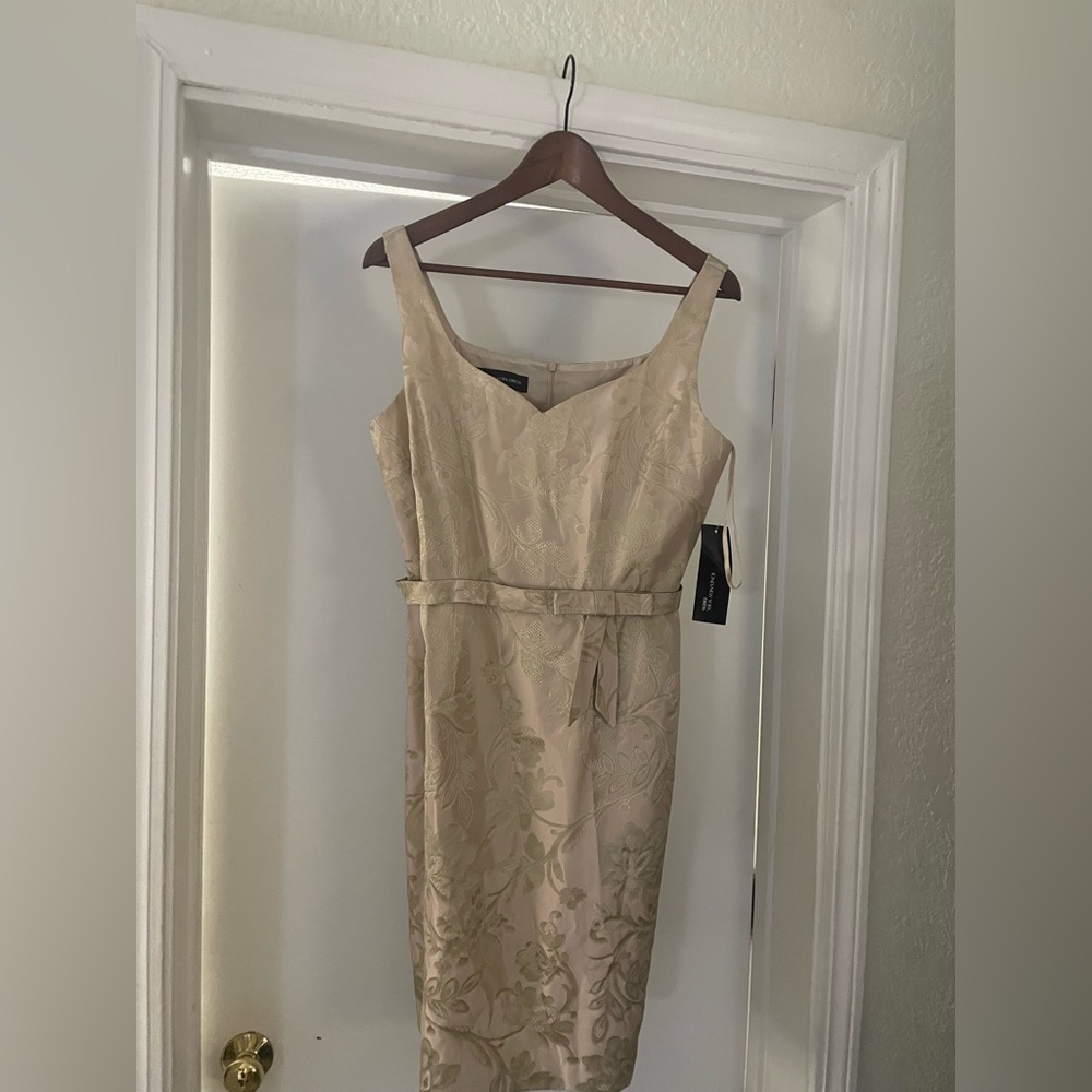 Jones New York Beige Floral Dress 8 NWT